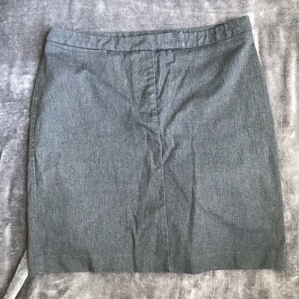New York & Co. stretch gray mini skirt XL SOLD